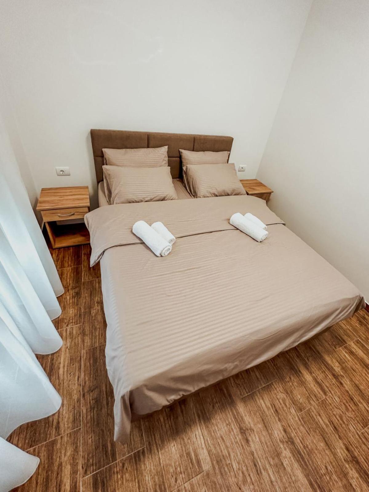 Kiko Apartmani Lux 兹雷尼亚宁 外观 照片